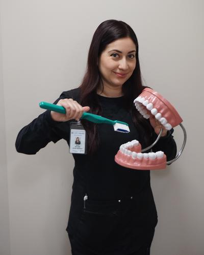 Brushing Giant teeth